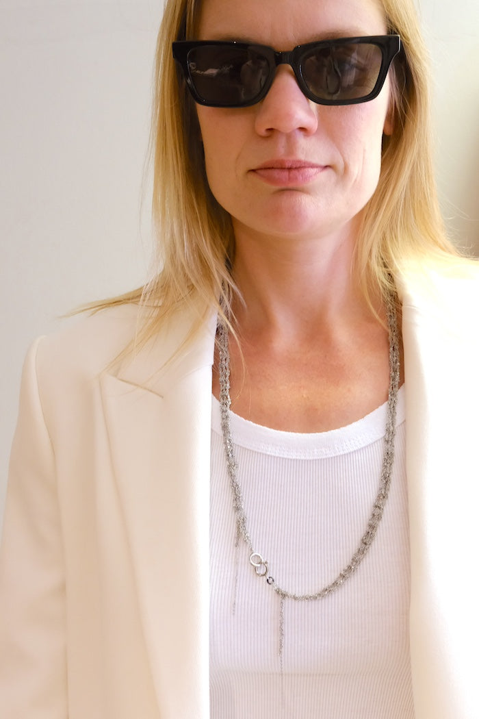 Chains for sunglasses and Optical frames. Transforms to necklace.